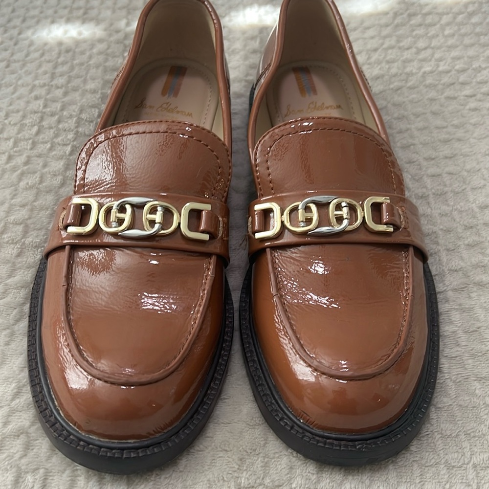 SAM EDELMAN Christy Camel / Tan
Patent Leather Loafers Size 6